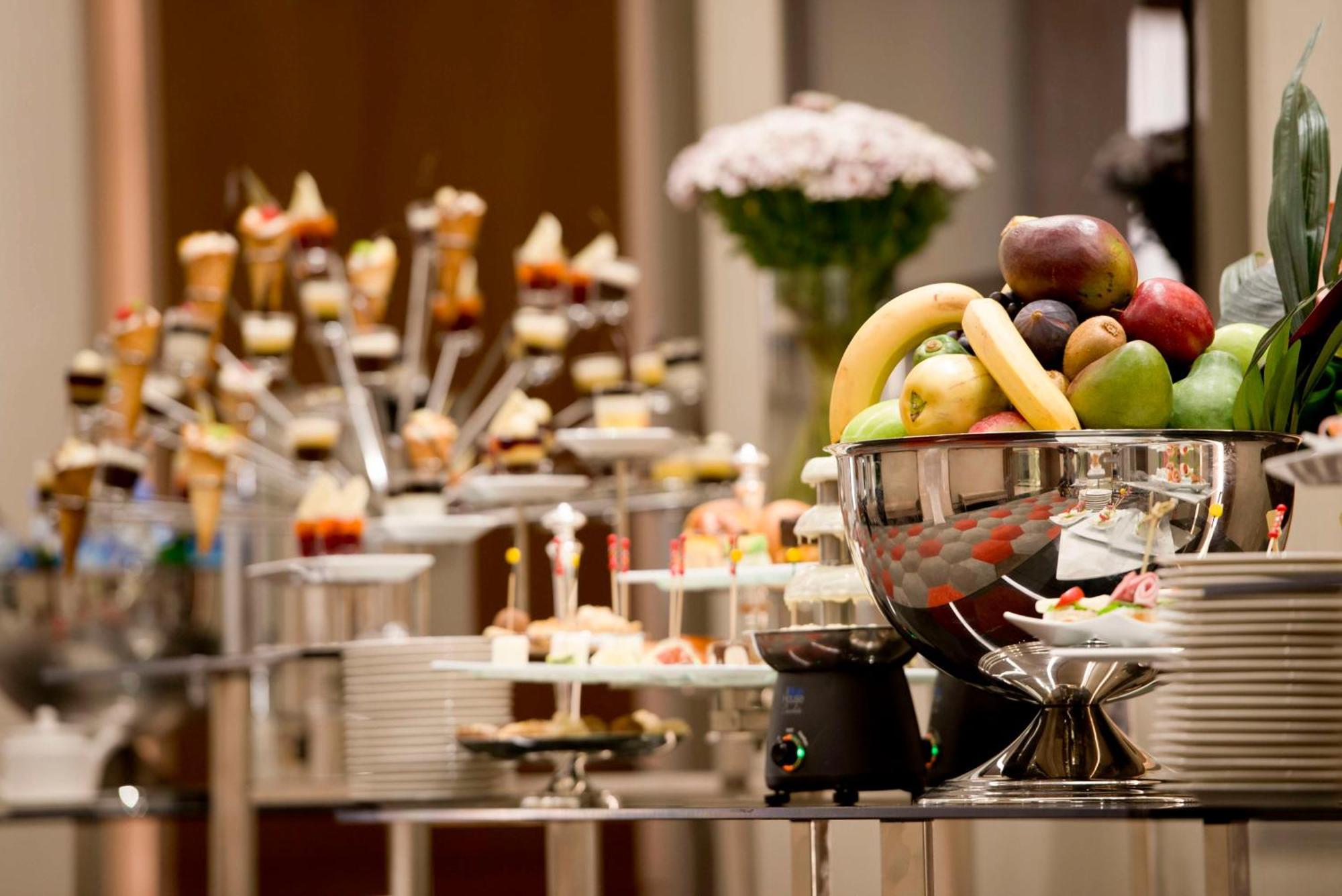 Radisson Blu Hotel, Balqash Zewnętrze zdjęcie